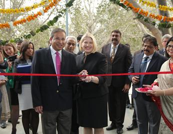 Ms. Leocadia I. Zak, Director, the U.S. Trade and Development Agency (USTDA) inaugurating the Smart Grid Lab along with Mr. Praveer Sinha, CEO&MD, Tata Power-DDL.